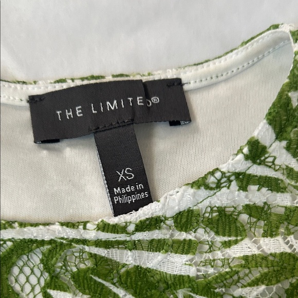 The Limited Green and White Leaf Print Blouse - Picture 3 of 4